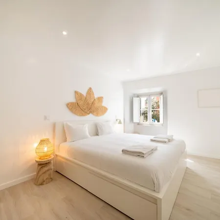Guestready - Charming Duplex In The Alfama Heart Vendégház 4*